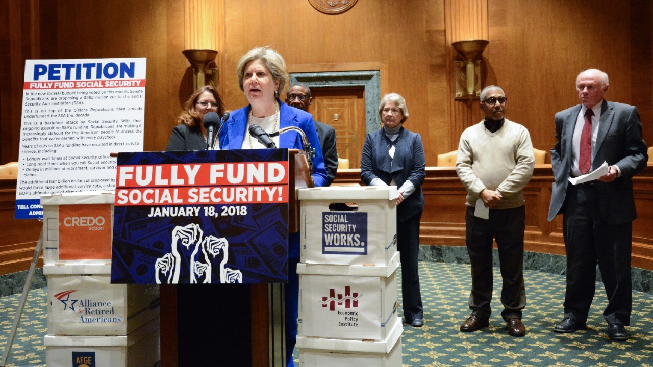 Image Credit: AFGE – CC BY 2.0/Wiki Commons
