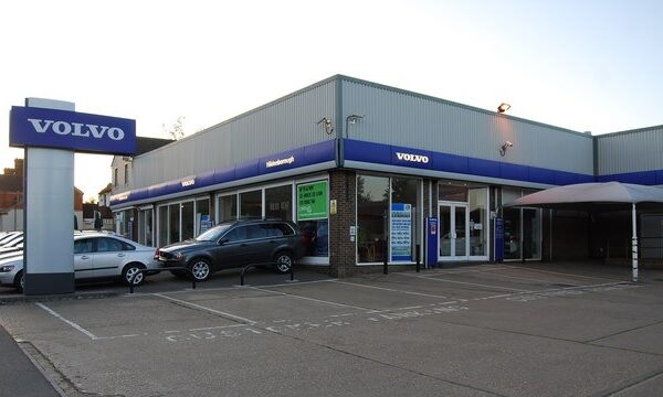 Volvo Car Dealership, London Rd - geograph.org.uk