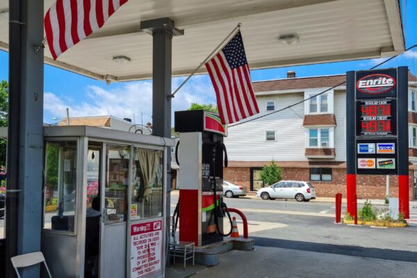 Newark New Jersey United States June 17 2022 Panel with fuel prices high prices of oil products because of the war in Ukraine