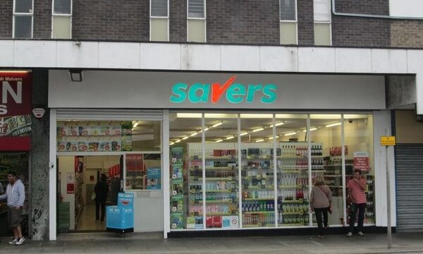 savers - Town Street