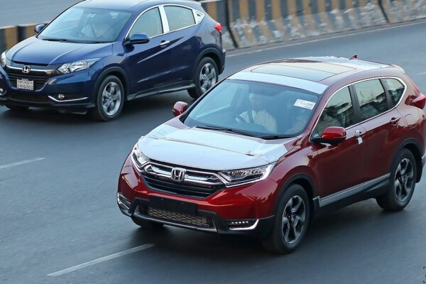 Airport Rd 2018: Vezels have been really popular over here, and hopefully the new CR-Vs will be too :)