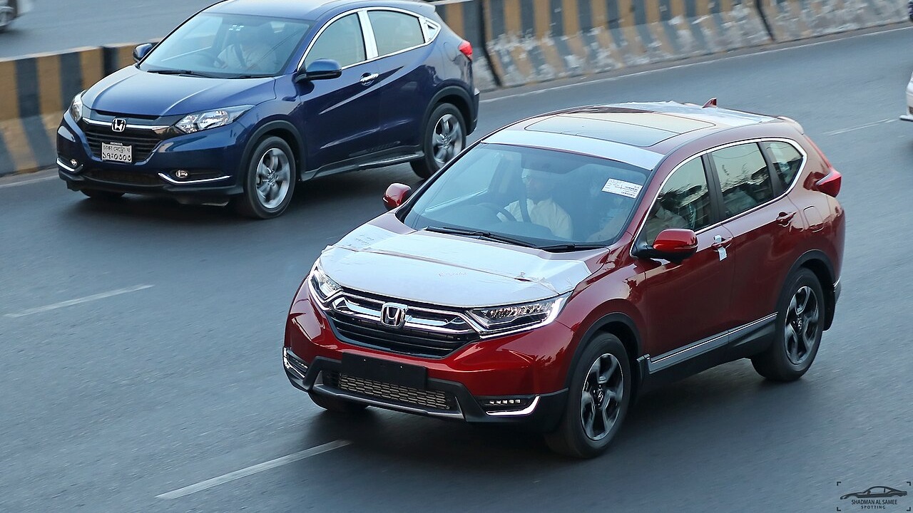 Airport Rd 2018: Vezels have been really popular over here, and hopefully the new CR-Vs will be too :)