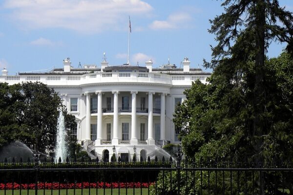 Font Gate of the White House on a Warm Sunny Day