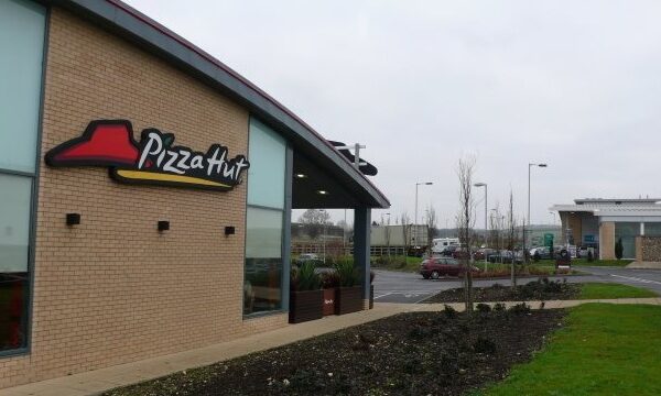 Solstice Services This Pizza Hut is on the services close to the A303 in Wiltshire. They are next to a large new business park known as Solstice park presumably because it is so close to Stonehenge