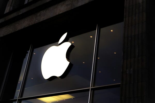 Apple Store shop front