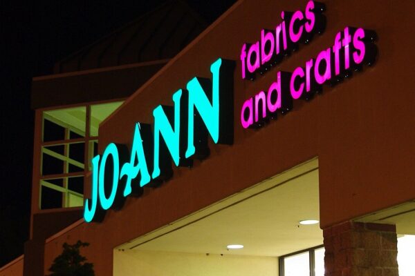 Jo-Ann store at the Sunset Esplanade in w:Hillsboro, Oregon.