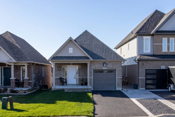 gray and white concrete house