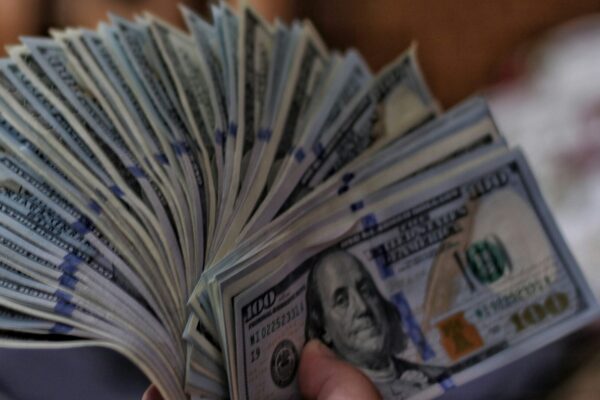 100 US dollar banknotes