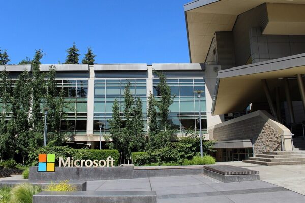Building 92 at Microsoft Corporation headquarters in Redmond, Washington. Photographed by user Coolcaesar on 30 May 2016.