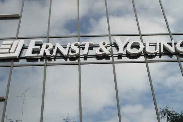 ernst & young heaquarters in tel aviv