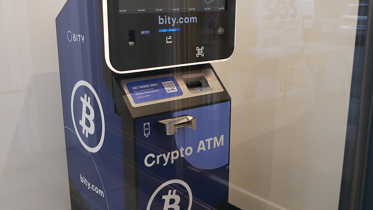 Crypto ATM @ Les Pâquis @ Genève