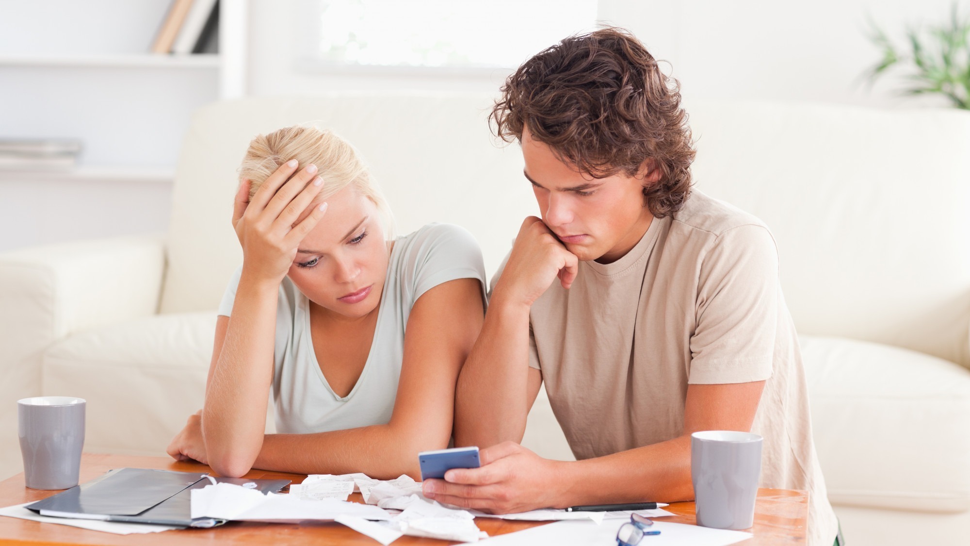 Calculating couple being despaired