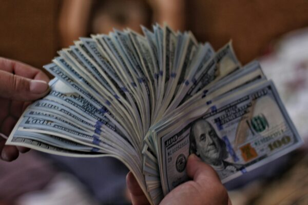 100 US dollar banknotes