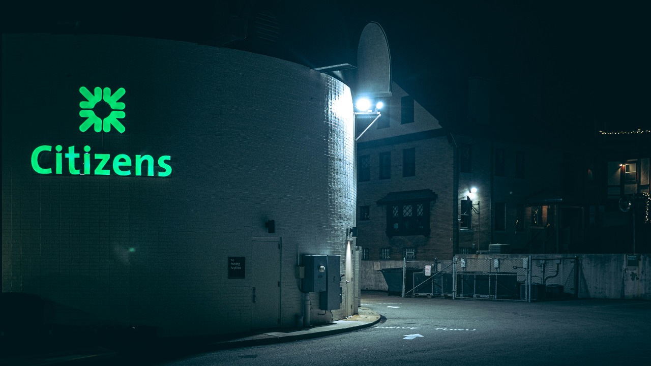 Citizens bank building illuminated at night